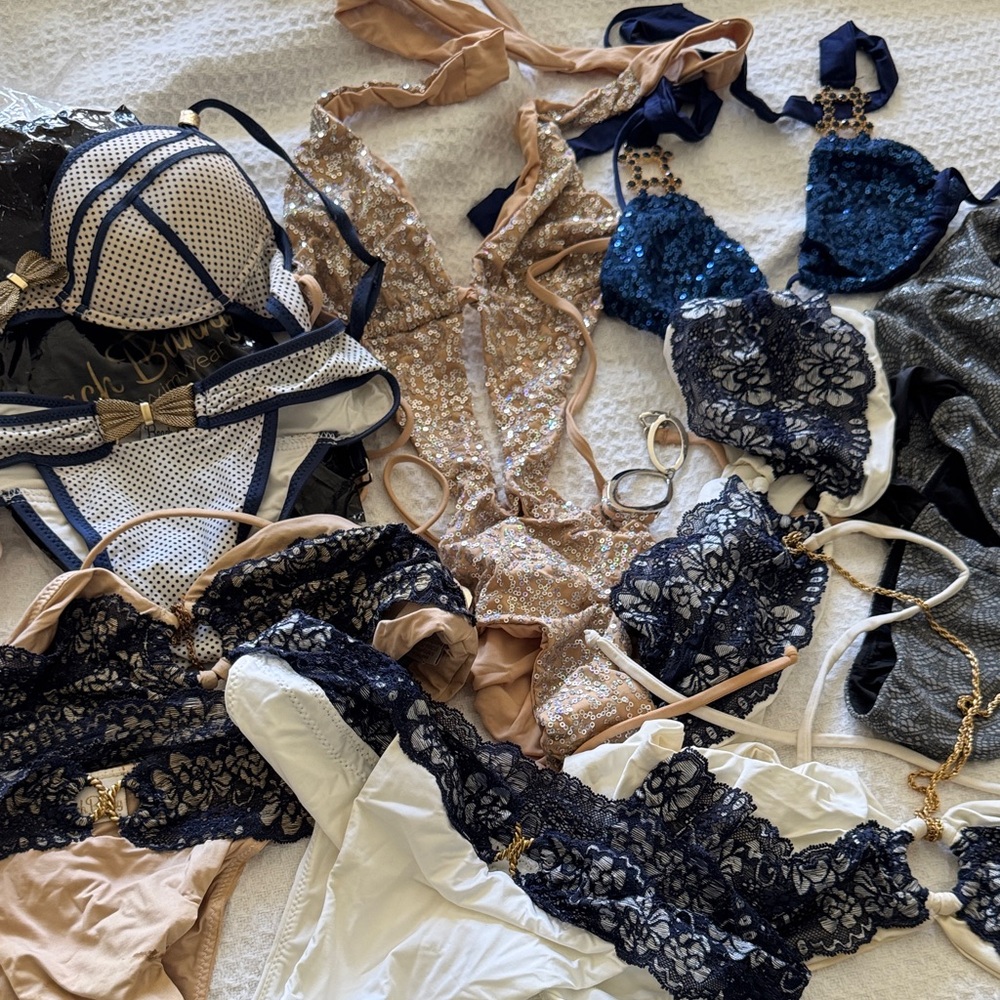 Fabric lot of beats bunny, bikinis, tops, and bottoms, vintage older